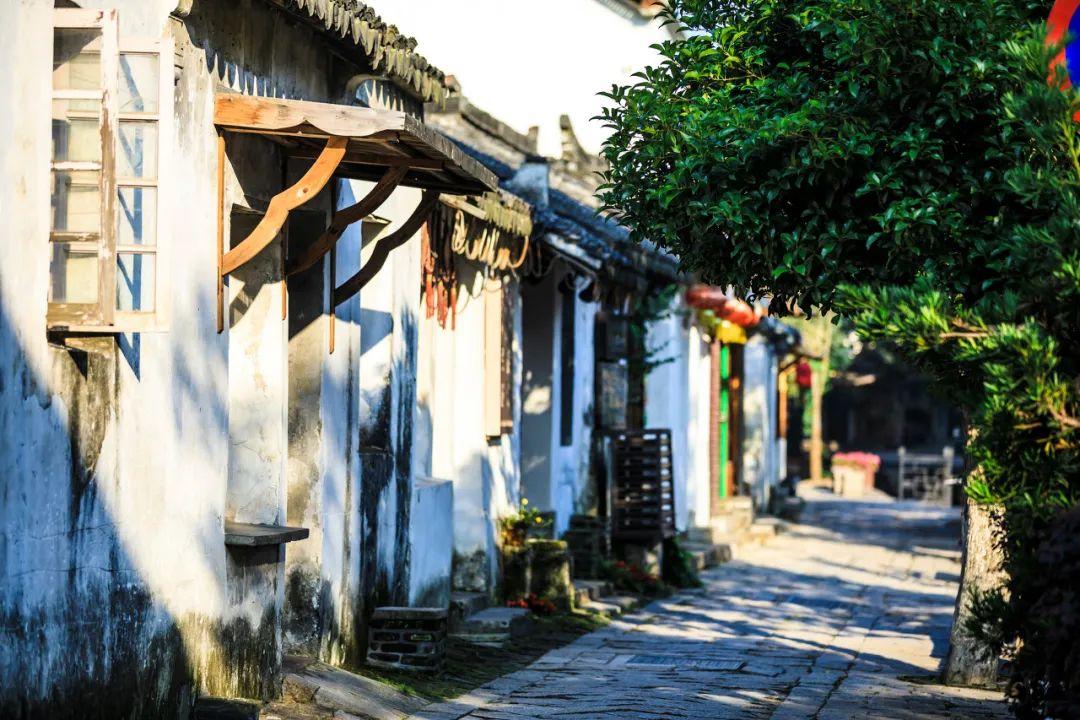 我8月和9月欠费9月末补交到存折里了，到现在医保卡还没开通啥原因？游戏画面